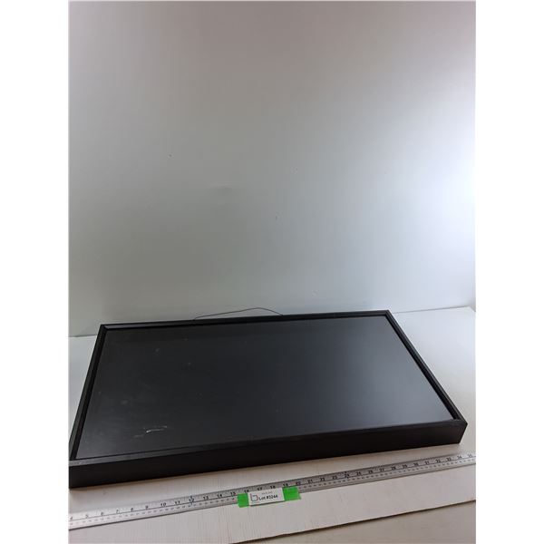 Hanging Display Case - 32'' x 16 1/2'' x 3'' CANNOT SHIP