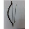 Image 2 : Miniature Bow And Arrow - 7'' Long