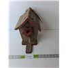 Image 1 : Wooden Birdhouse 11" Tall x 9" Long x 7.5" Wide