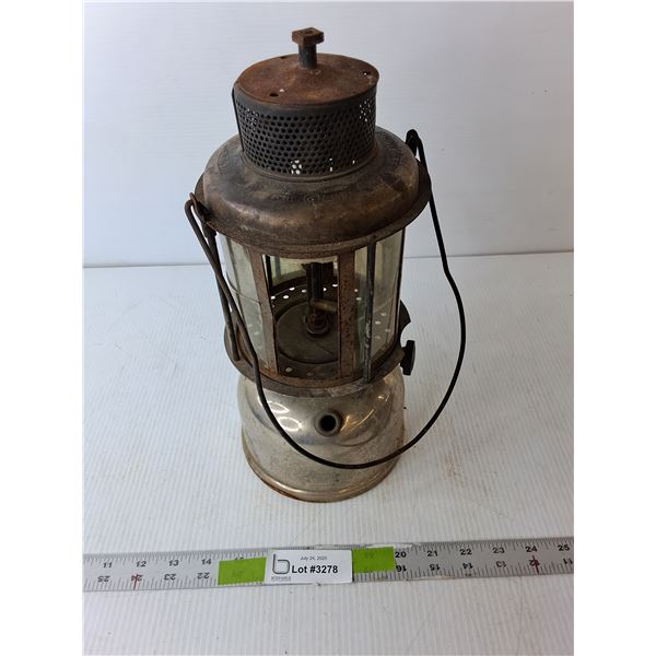 Vintage Coleman Oil Lantern 14" Tall