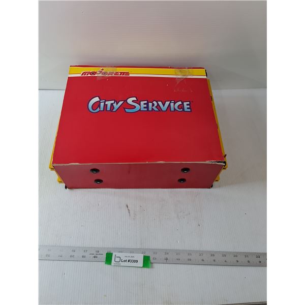 Majorette "City Service" Play Set - 14" x 5.5" x 12" Closed