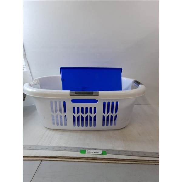Rubbermaid Laundry Basket & Blue Storage Container- One Handle Broken - PICK UP