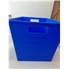Image 5 : Rubbermaid Laundry Basket & Blue Storage Container- One Handle Broken - PICK UP