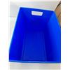 Image 6 : Rubbermaid Laundry Basket & Blue Storage Container- One Handle Broken - PICK UP