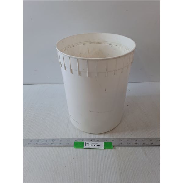 Bucket Of Golf Balls  -  PICK UP