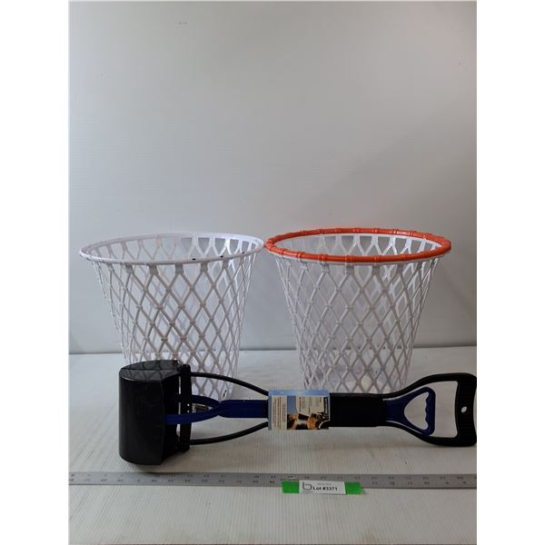 (2) Garbage Cans & Poop Scooper