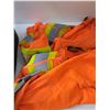 Image 5 : Tire Tube, (2) Orange Safety Vests, Maxtrax Cast