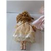 Image 6 : (2) Porcelain Dolls