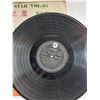 Image 4 : (2) Golden Star Vinyl Records - Chinese Edition