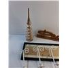 Image 2 : Wall Candle Holder, Picture Frame 22" x 7", Decor and Glass Tower