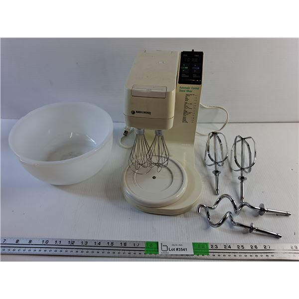 Black & Decker Automatic Control Stand Mixer with Accessories - As Is