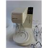 Image 2 : Black & Decker Automatic Control Stand Mixer with Accessories - As Is