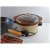 Image 4 : 14" Wok Pan, Rival Electric Crock Pot Slow Cooker and Kitchen Towel - As Is  -  PICK UP