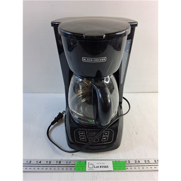 Black & Decker Coffee Machine - Powers On, As Is