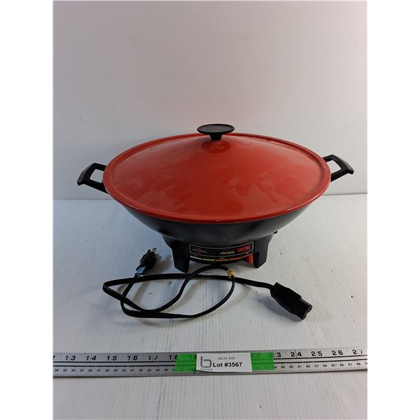 West Bend Electric Wok with Lid - Powers On, As Is