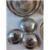 Image 5 : Vintage Chevy and Pontiac Hubcaps and Center Caps
