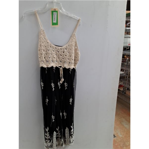 * Black & White Summer Dress - Size XL
