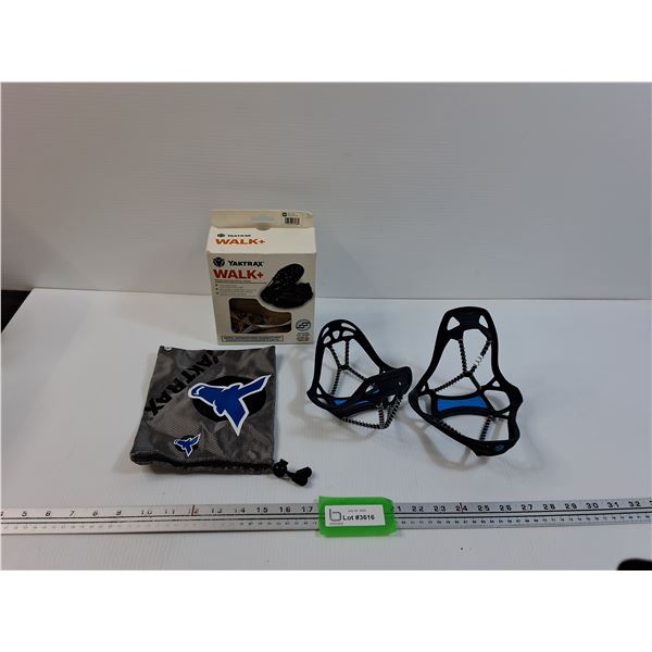 Traction Accesories For Footwear With Box And Bag