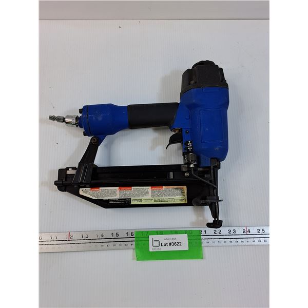 Cambell Hausfeld Air Nailer - 2.5" Finishing Nails - Consignor States Works
