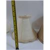 Image 4 : (3)Assorted Lamp Shades