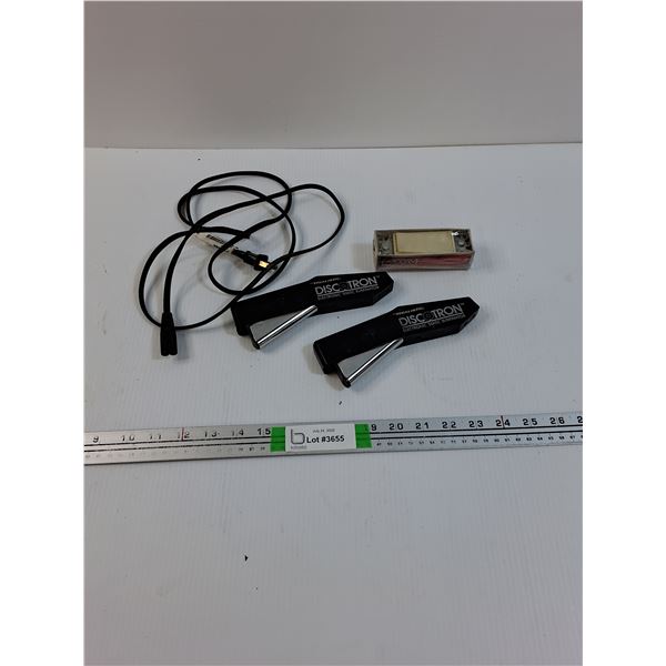 (2) Static Eliminator, Power Cord, Light Switch