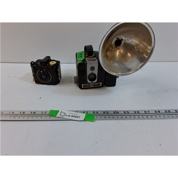 (2) Antique Kodak Cameras - DuaFlex III and Baby Brownie Cameras