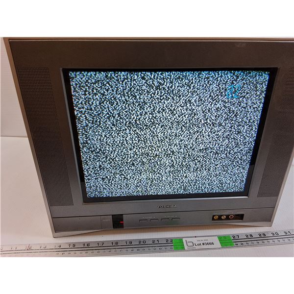 Toshiba TV Television - TESTED WORKS - PICK UP ONLY