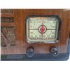 Image 2 : Philco Vintage Radio - POWERS ON UNTESTED