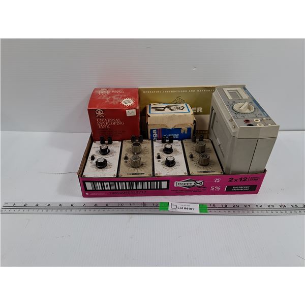 Colection Of Various Vintage Electronics