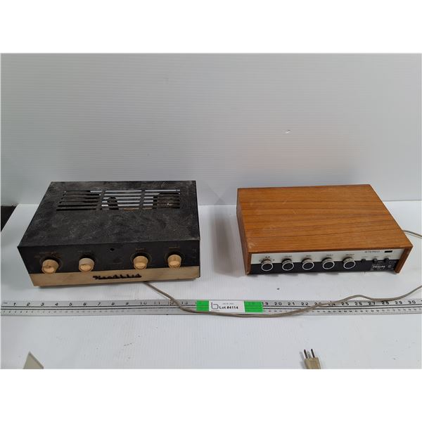 Vintage HeathKit Sound Amplifier and Vintage Wood Style StereoPhilips