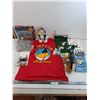 Image 1 : Jigsaw Puzzles, Medium Tank Top, Tea Towel Set, Bible, Misc.