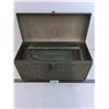 Image 1 : Vintage Metal Tool Box - 20x9x10"