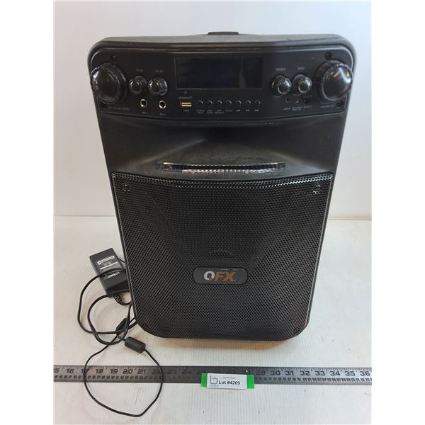 QFX Portable Speaker 20x12x12" - Powers On