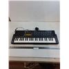 Image 1 : Casio "ToneBank" Electric Keyboard - Tested - 26x9x2 - PICK UP