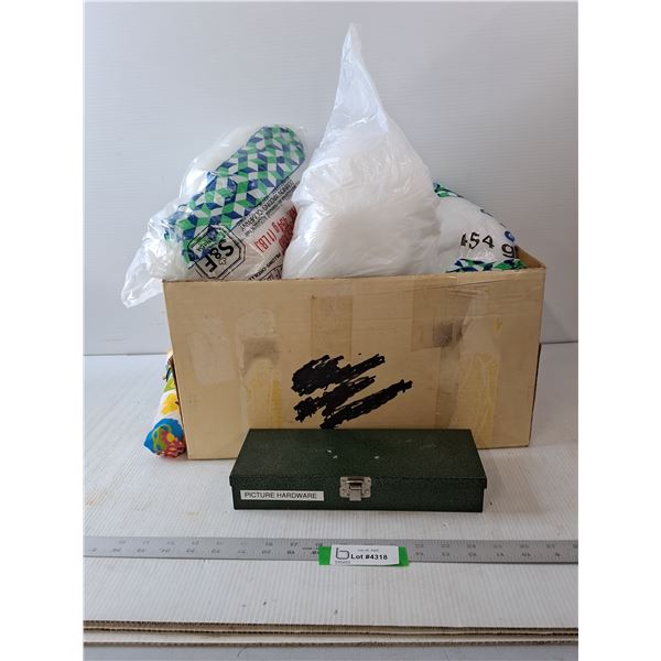 Picture Hardware, Umbrella & Polyester Filling