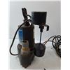 Image 5 : ⅓HP Submersible Cast Iron Sump  Pump- As Is, Cannot Ship