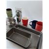 Image 5 : (7) Cups, (2) Pots, (2) Baking Pans