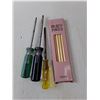 Image 2 : (3) Screwdrivers & Colored Pencils