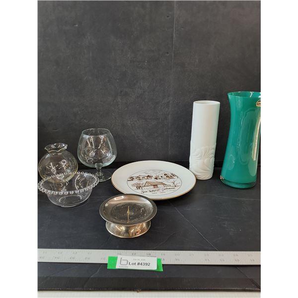 (2) Vases & Glass Dishes