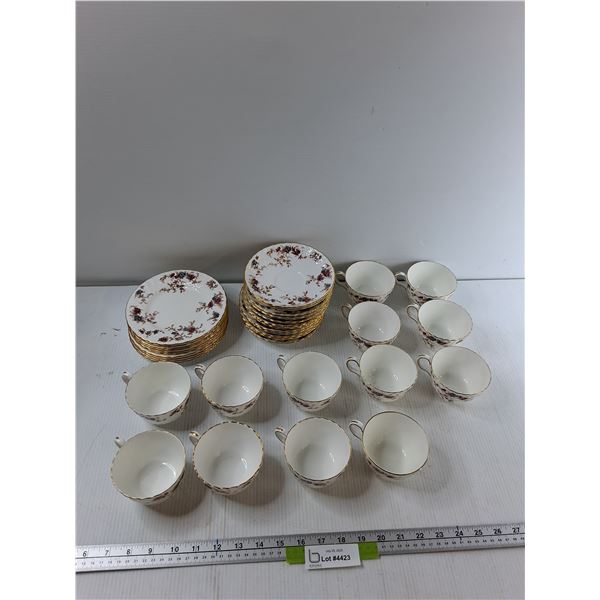 Minton Ancestral Bone China -  (22) Saucers, (13) Cups