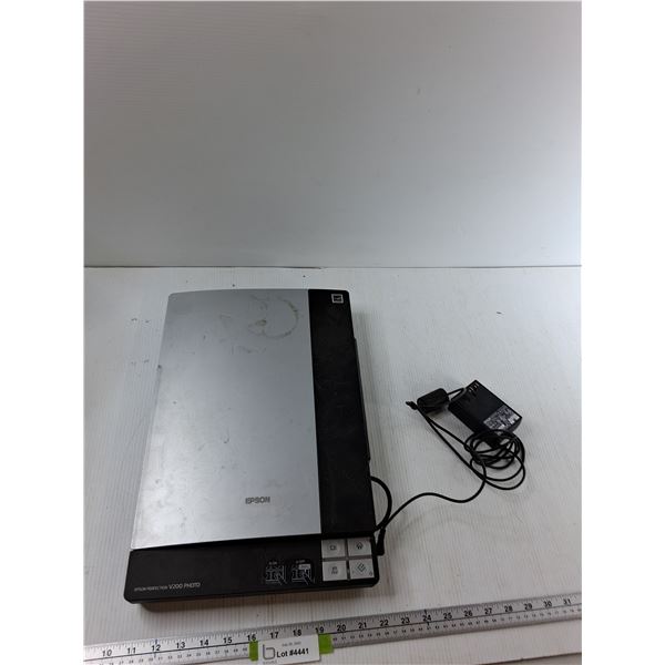Epson V200 Scanner - Turns On