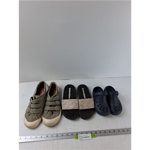 (3) Shoes - Rocket Dog Size 8, Summer Skates Sandals Approx. Childs Small, Crocs Childs 12