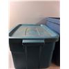 Image 2 : *(2) Rubbermaid Containers - 68 Litre 24'' x 16'' x 16 1/2'', 24'' x 15 1/2'' x 12'' - CANNOT SHIP