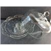 Image 3 : Footed Glass Cake Stand with Lid