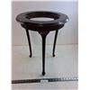 Image 1 : *Wooden Round End Table - Missing Insert - 20.5" Tall x 15" Dia - Pickup Only