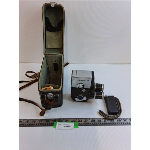 Fujica 8 T3 Vintage Camera w/Case
