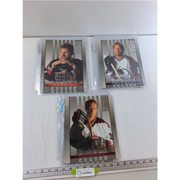 Assorted Donruss Portrait Cards - As Is CANNOT AUTHENTICATE