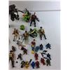 Image 3 : Assorted Toys - Xenomorph Queen, Terminator, Halo, Misc - As Is