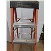Image 2 : ** Featherlite Fibreglass 6' Ladder - Pickup Only
