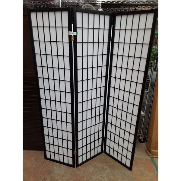 * 6' Folding 3-Panel Privacy Partition - Each Panel 17.5" - Pickup Only